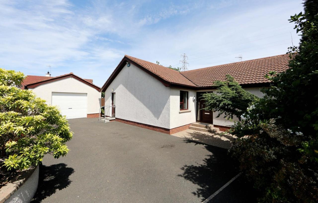 Cloyfin B And B Coleraine Bagian luar foto